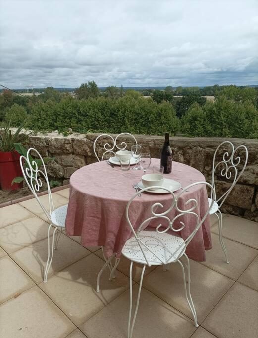 Gite Des Perreyeurs - Maison Troglodyte Avec Vue Sur Loire Montsoreau Bagian luar foto